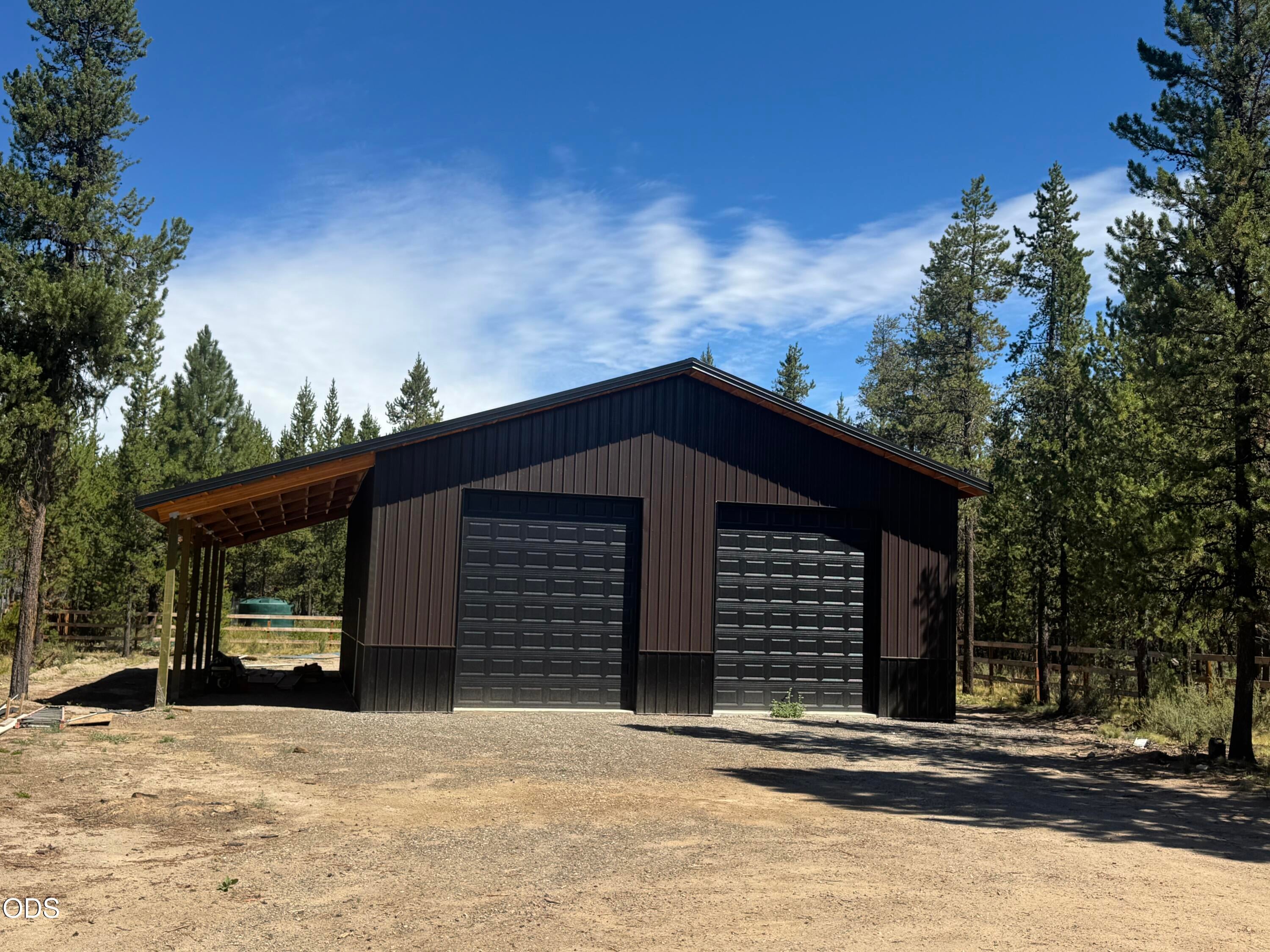 17088 Kingsburg Road Bend, OR 97707 - Photo 1 of 25 Gallery Image 1