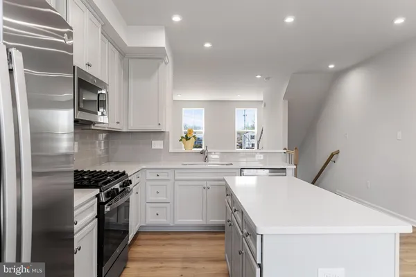 $2,900 | 10 Sidney Lane, Stratford, NJ 08084