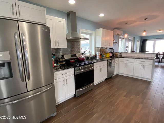 $2,800 | 247 Shore Drive, Atlantic Beach, NC 28512