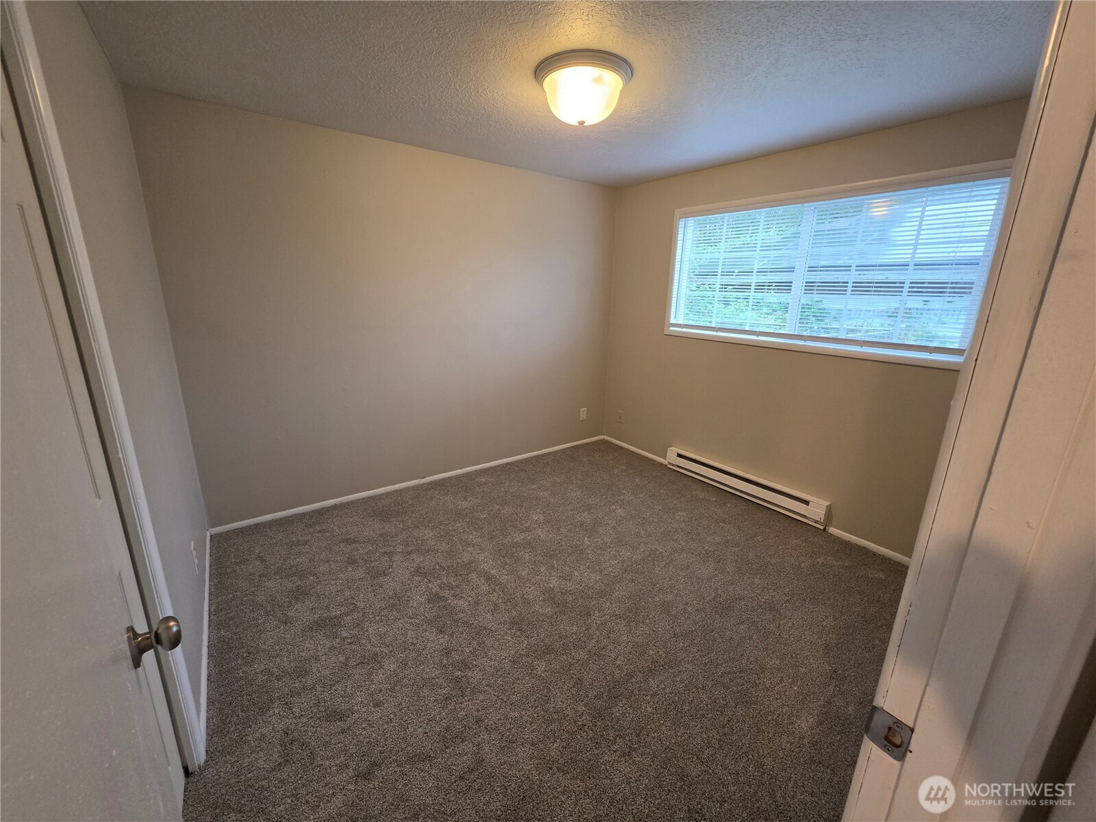 3293 Olive Way Longview, WA 98632 - Photo 16 of 30