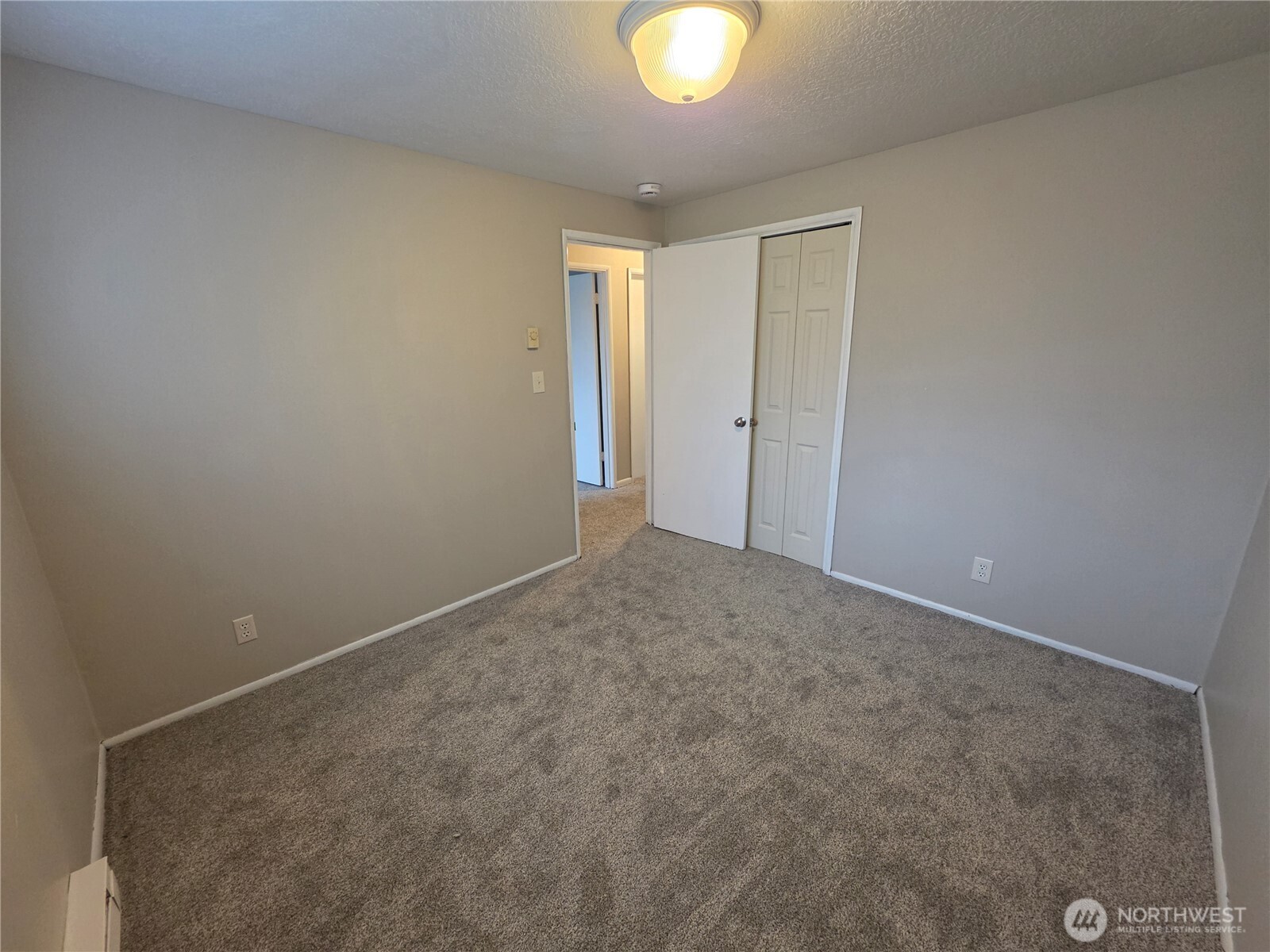 3293 Olive Way Longview, WA 98632 - Photo 17 of 30