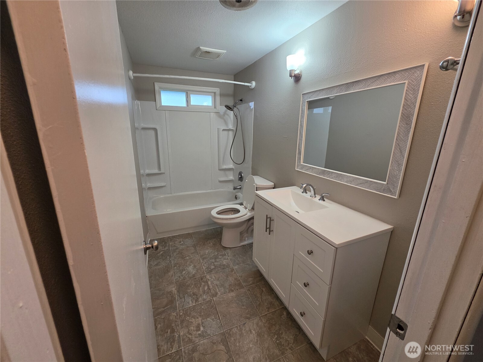 3293 Olive Way Longview, WA 98632 - Photo 21 of 30