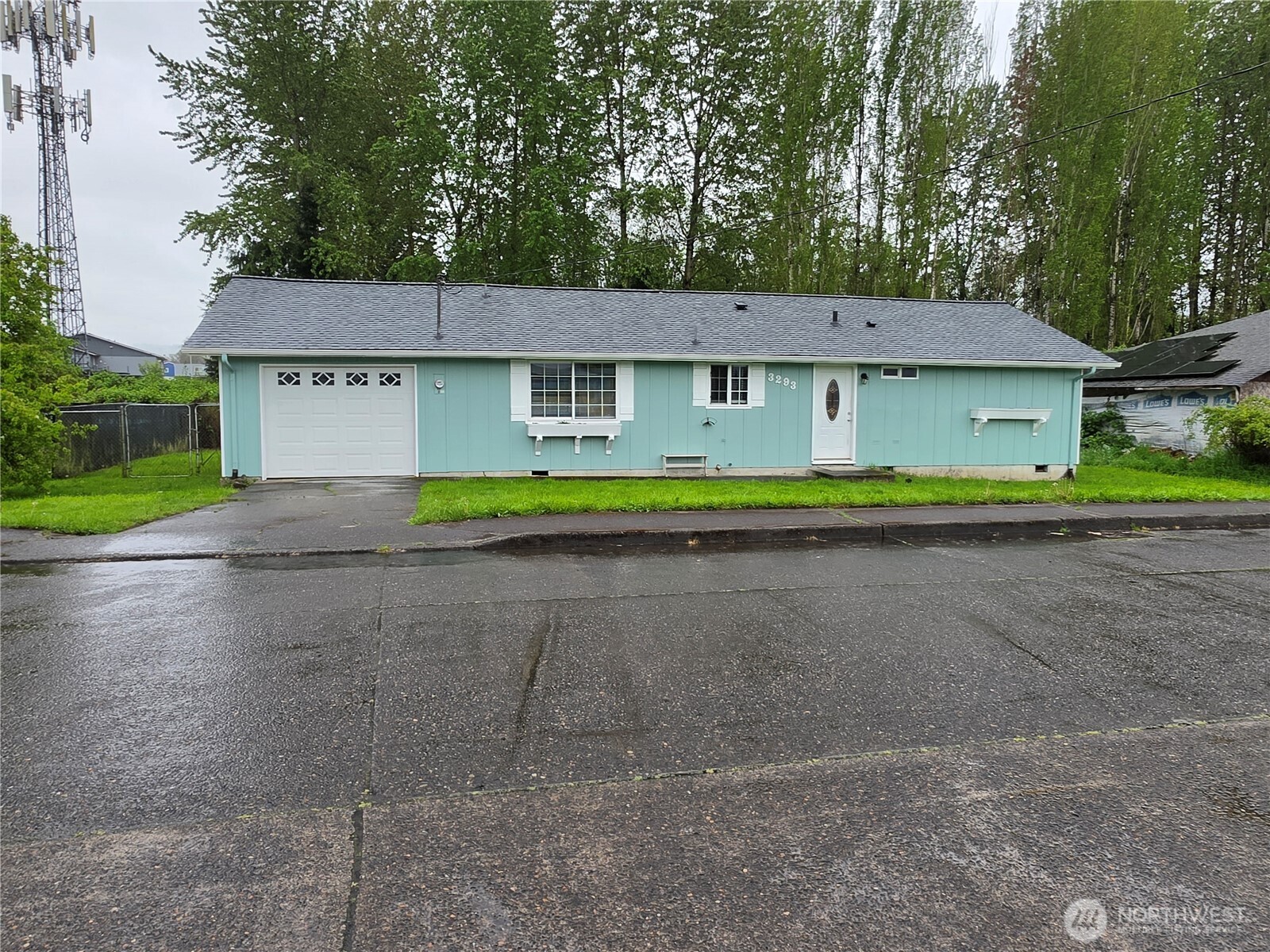 3293 Olive Way Longview, WA 98632 - Photo 3 of 30