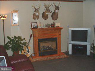 565 Lincoln Road Reading, PA 19606 - Photo 3 of 5 Gallery Image 3