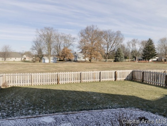 3205 Mackinaw Lane Springfield, IL 62711 - Photo 2 of 21