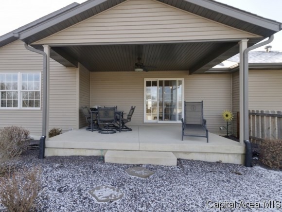 3205 Mackinaw Lane Springfield, IL 62711 - Photo 4 of 21