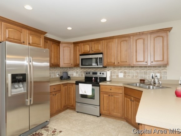 3205 Mackinaw Lane Springfield, IL 62711 - Photo 8 of 21