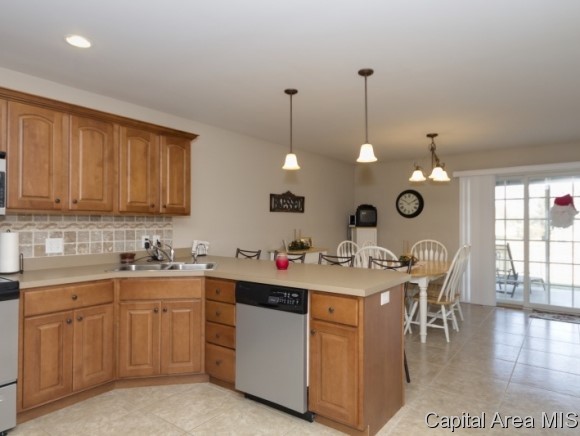 3205 Mackinaw Lane Springfield, IL 62711 - Photo 9 of 21
