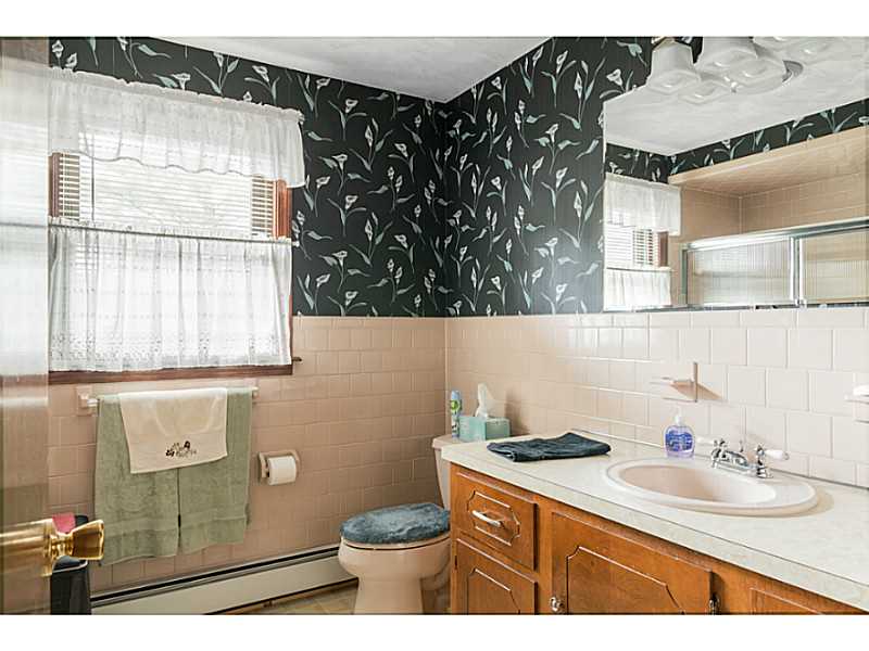 120 Hamburger Road Coventry, RI 02816 - Photo 6 of 19 Bathroom.