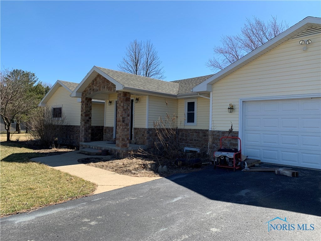 3311 Alexander Road Pemberville, OH 43450 - Photo 2 of 14 Gallery Image 2
