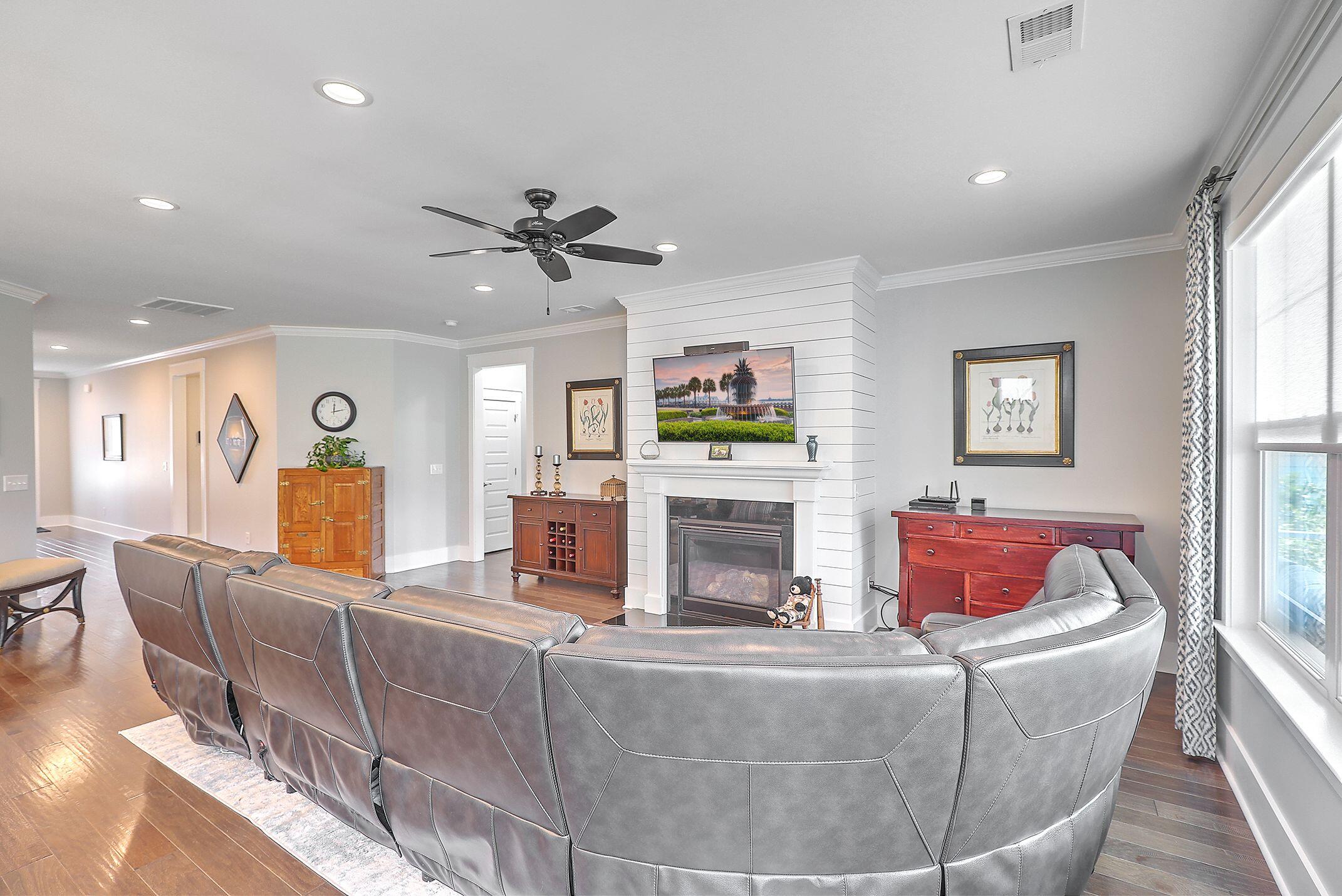 117 Calm Water Way Summerville, SC 29486 - Photo 10 of 54 10