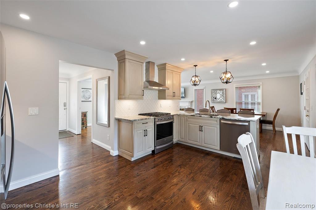 540 Shoreham Road Grosse Pointe Woods, MI 48236 - Photo 17 of 44