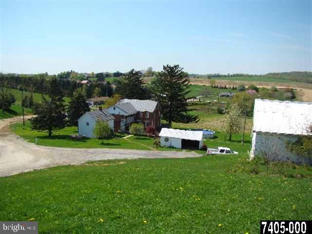 20 South Burns Road Spring Grove, PA 17362 - Photo 3 of 5