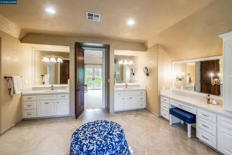 $4,295,000 | 53 Hidden Oaks Drive, Lafayette, CA 94549