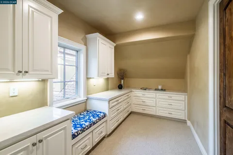 $4,295,000 | 53 Hidden Oaks Drive, Lafayette, CA 94549