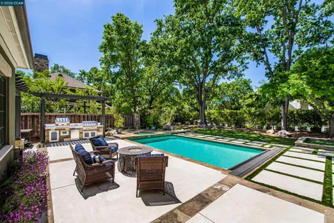 $4,295,000 | 53 Hidden Oaks Drive, Lafayette, CA 94549