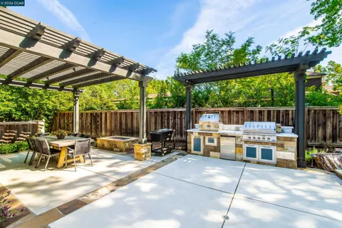 $4,295,000 | 53 Hidden Oaks Drive, Lafayette, CA 94549