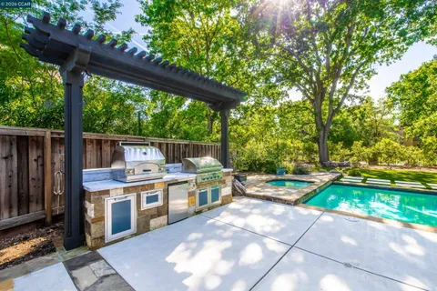 $4,295,000 | 53 Hidden Oaks Drive, Lafayette, CA 94549
