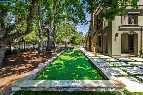 $4,295,000 | 53 Hidden Oaks Drive, Lafayette, CA 94549