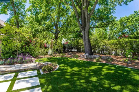 $4,295,000 | 53 Hidden Oaks Drive, Lafayette, CA 94549