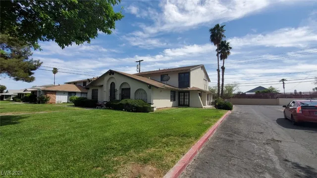 $1,295 | 1291 Elizabeth Avenue, Unit 2, Las Vegas, NV 89119