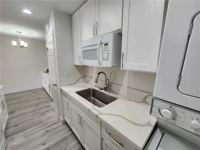 $1,295 | 1291 Elizabeth Avenue, Unit 2, Las Vegas, NV 89119