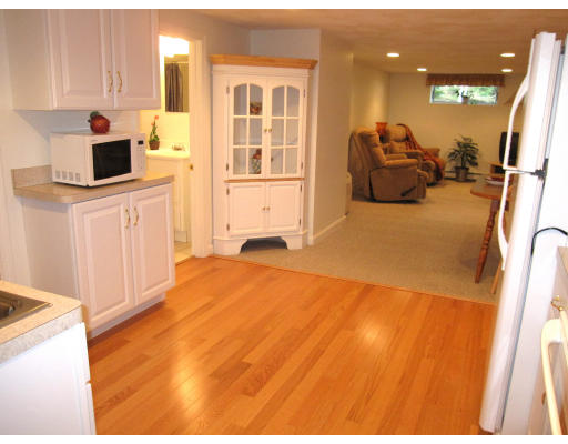 29 Peter Road North Reading, MA 01864 - Photo 14 of 19 Gallery Image 14