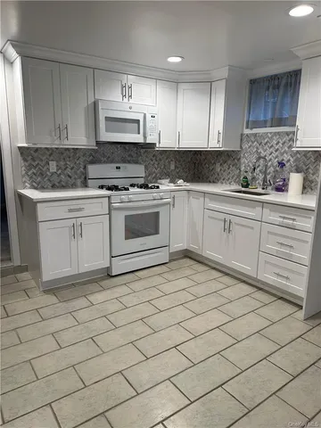 $2,800 | 123 Underhill Avenue, West Harrison, NY 10604