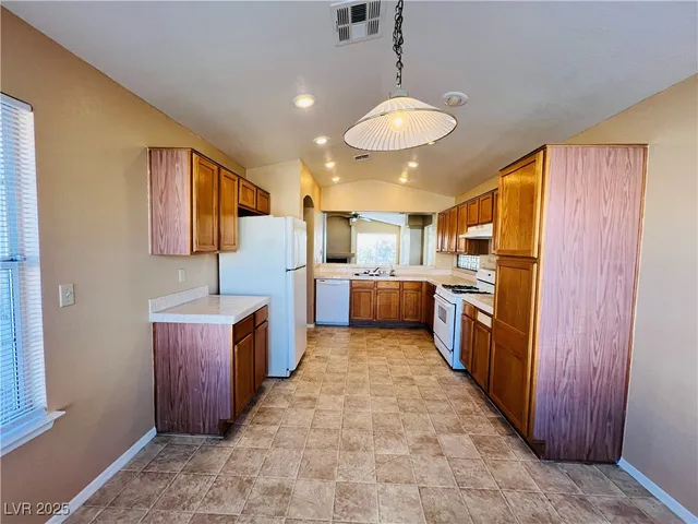 $2,050 | 1605 Los Alamos Drive, North Las Vegas, NV 89031