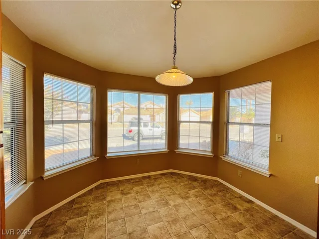 $1,900 | 1605 Los Alamos Drive, North Las Vegas, NV 89031