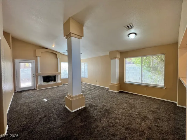 $1,900 | 1605 Los Alamos Drive, North Las Vegas, NV 89031