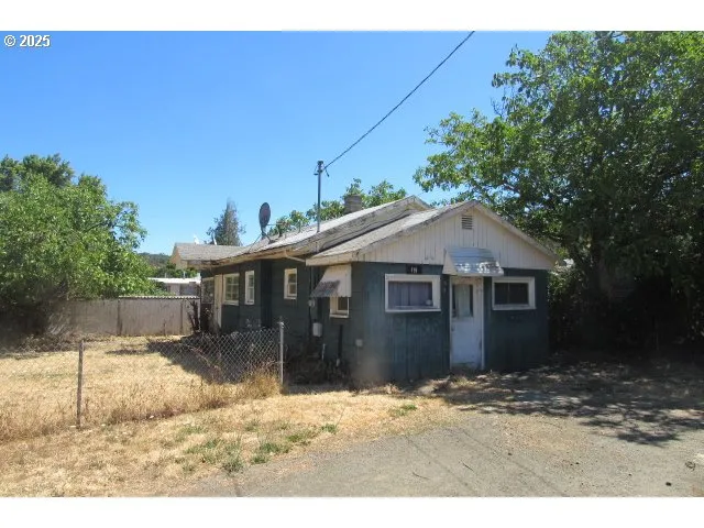 $139,900 | 119 Walnut Street, Myrtle Creek, OR 97457
