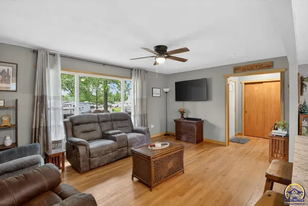 $229,750 | 504 Montana Avenue, Holton, KS 66436