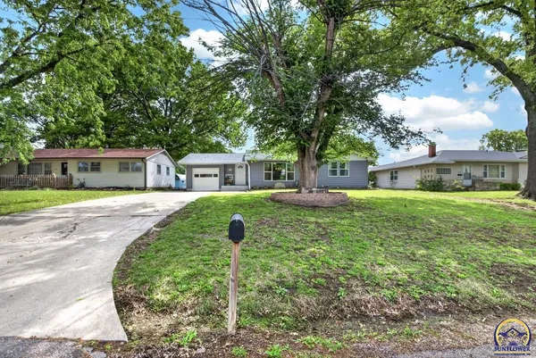 $229,750 | 504 Montana Avenue, Holton, KS 66436