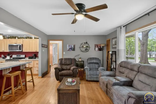 $229,750 | 504 Montana Avenue, Holton, KS 66436