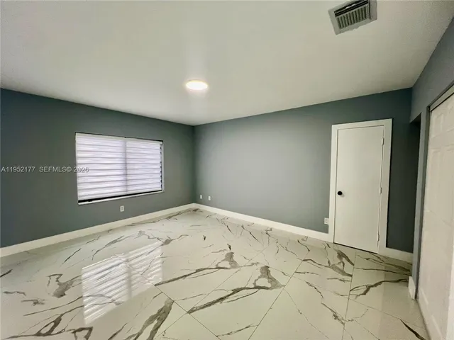 $4,000 | 3297 Southwest 26th Street, Unit 3299, Miami, FL 33133