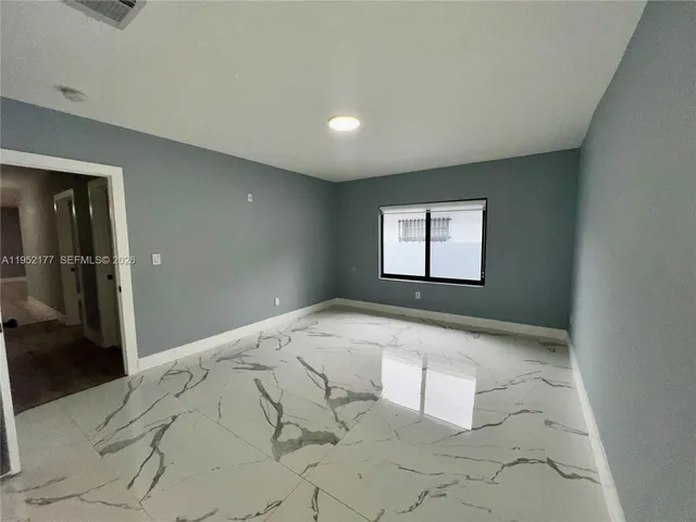 $4,000 | 3297 Southwest 26th Street, Unit 3299, Miami, FL 33133