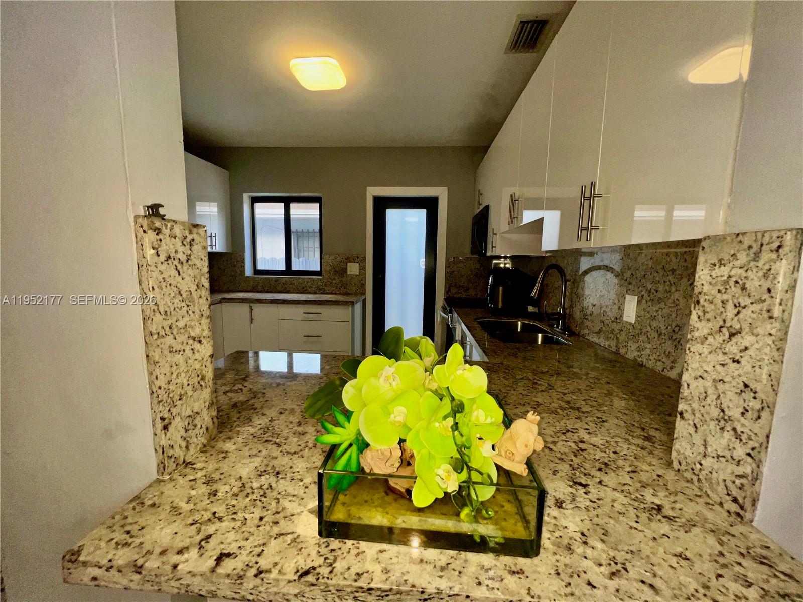 3297 Southwest 26th Street, Unit 3299 Miami, FL 33133 - Photo 3 of 39