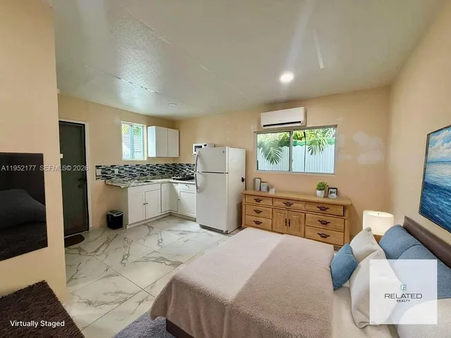 $4,000 | 3297 Southwest 26th Street, Unit 3299, Miami, FL 33133