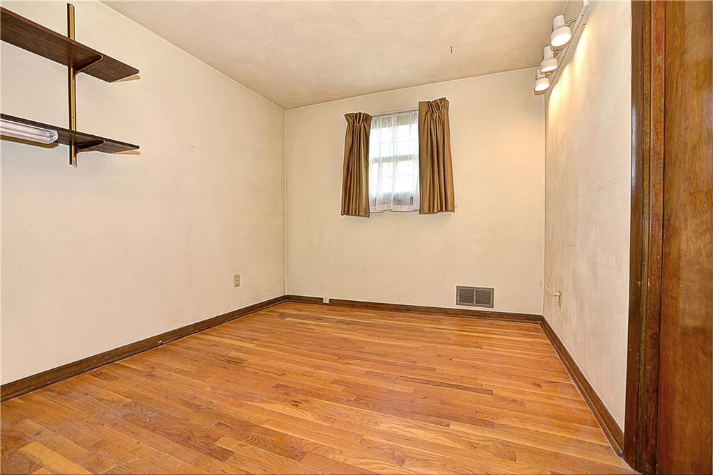 434 Thompsonville Road McMurray, PA 15317 - Photo 15 of 20 Second Bedroom