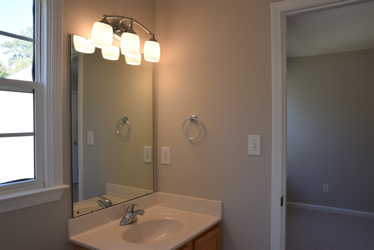 5646 Picnic Rock Lane Raleigh, NC 27613 - Photo 26 of 30 Full Bathroom