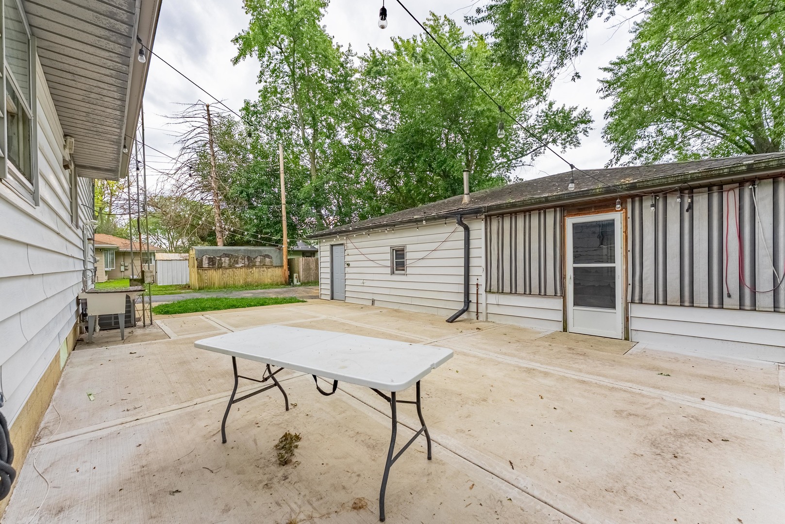 22819 Davy Court Plainfield, IL 60586 - Photo 9 of 36 a house with yard in front of it