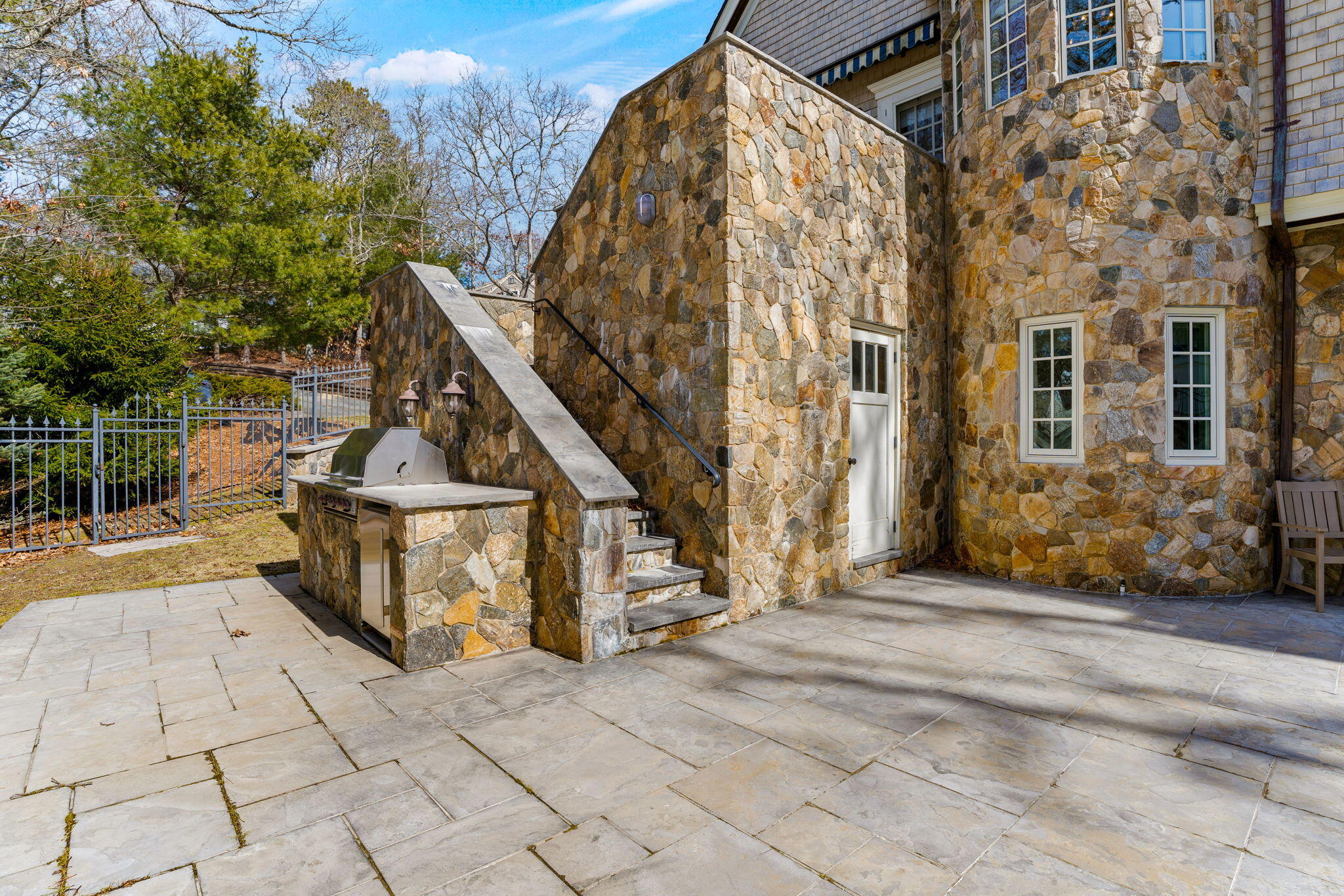 4 Vale Lane Mashpee, MA 02649 - Photo 9 of 33 a view of a pathway of a building