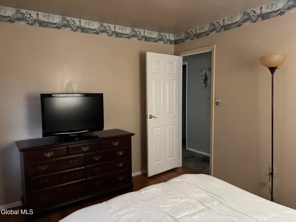 $2,900 | 52 Trottingham Road, Saratoga Springs, NY 12866