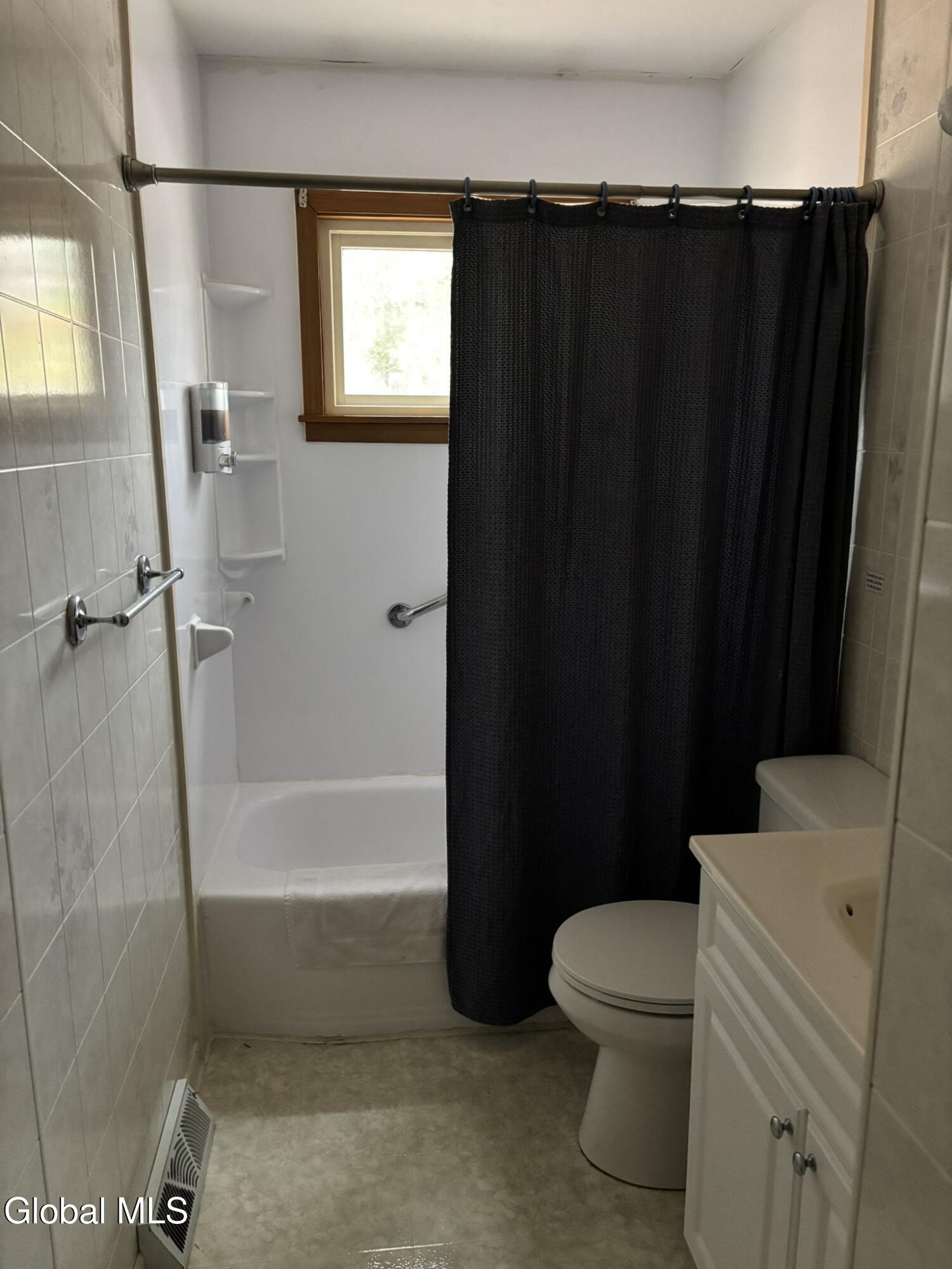 52 Trottingham Road Saratoga Springs, NY 12866 - Photo 20 of 35 IMG_7203