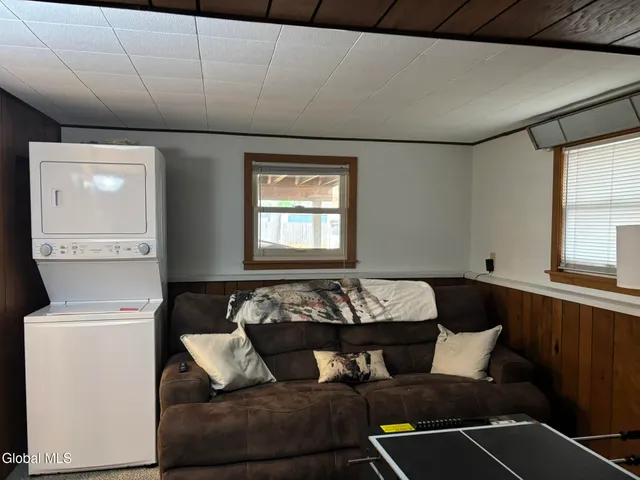 $2,900 | 52 Trottingham Road, Saratoga Springs, NY 12866