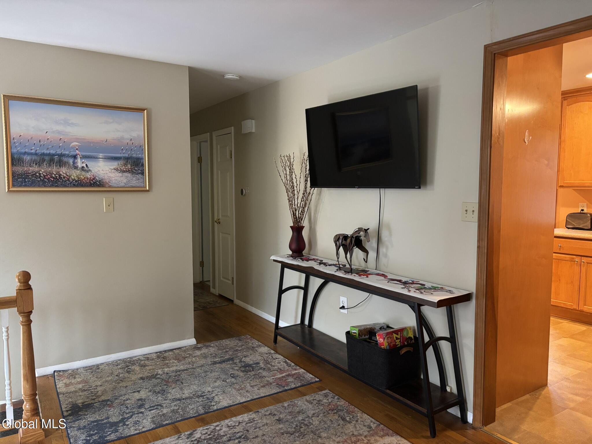 52 Trottingham Road Saratoga Springs, NY 12866 - Photo 5 of 35 IMG_7209