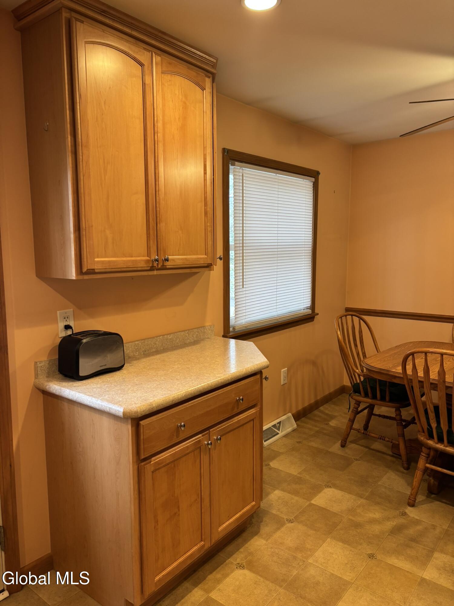 52 Trottingham Road Saratoga Springs, NY 12866 - Photo 9 of 35 IMG_7216