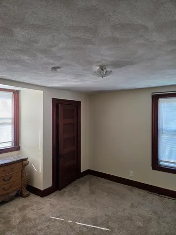 $3,400 | 397 Crescent Waltham Ma, Unit 2, Waltham, MA 02453