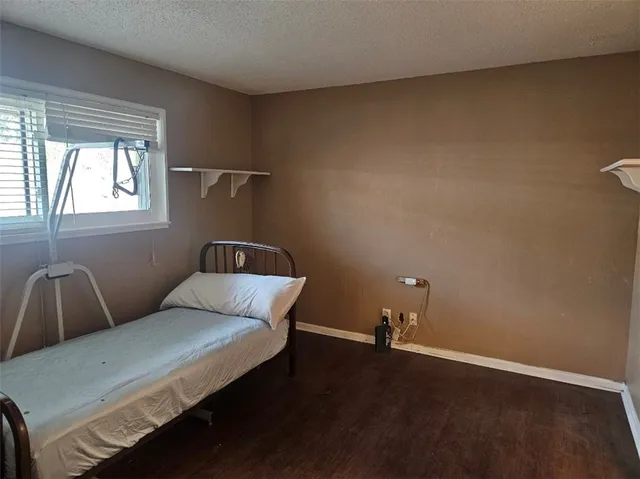 $349,500 | 709 Brock Drive, Corpus Christi, TX 78412